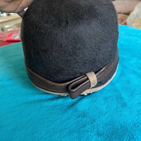 Lola  Vintage Pillbox Brown Hat - Picture 1 of 4